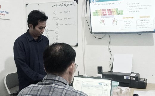 kelas Privat komputer 1 orang